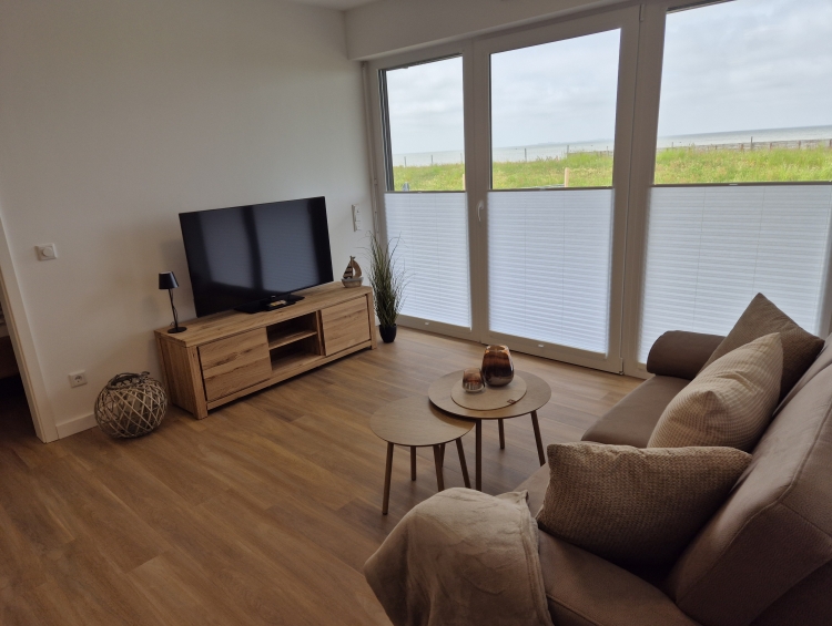 1000068121 1000068121